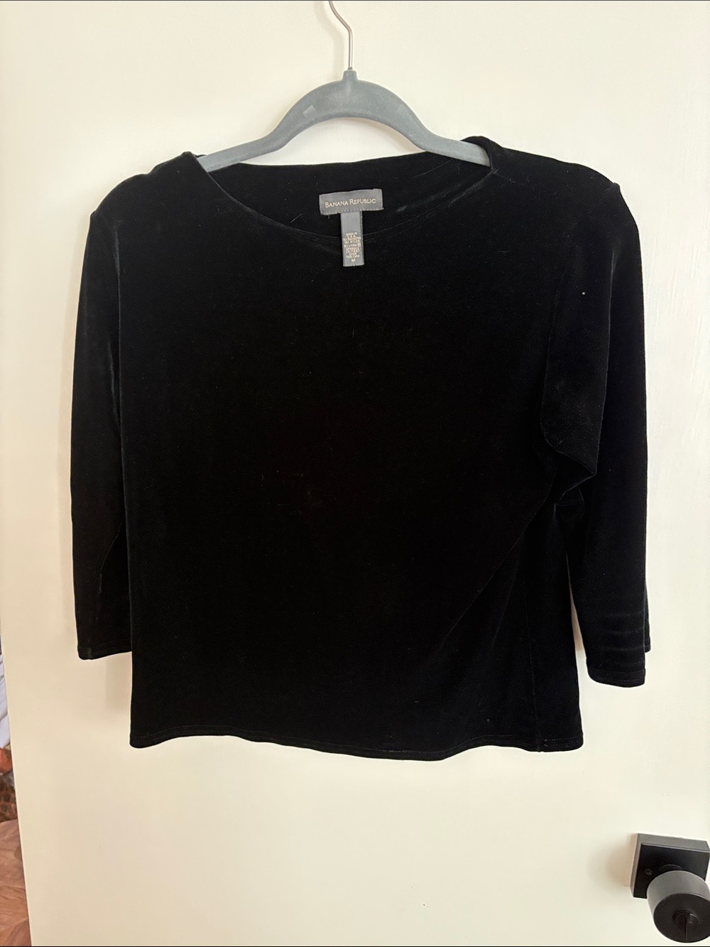 Banana Republic Black Velvet 3/4 Sleeve Crewneck Top